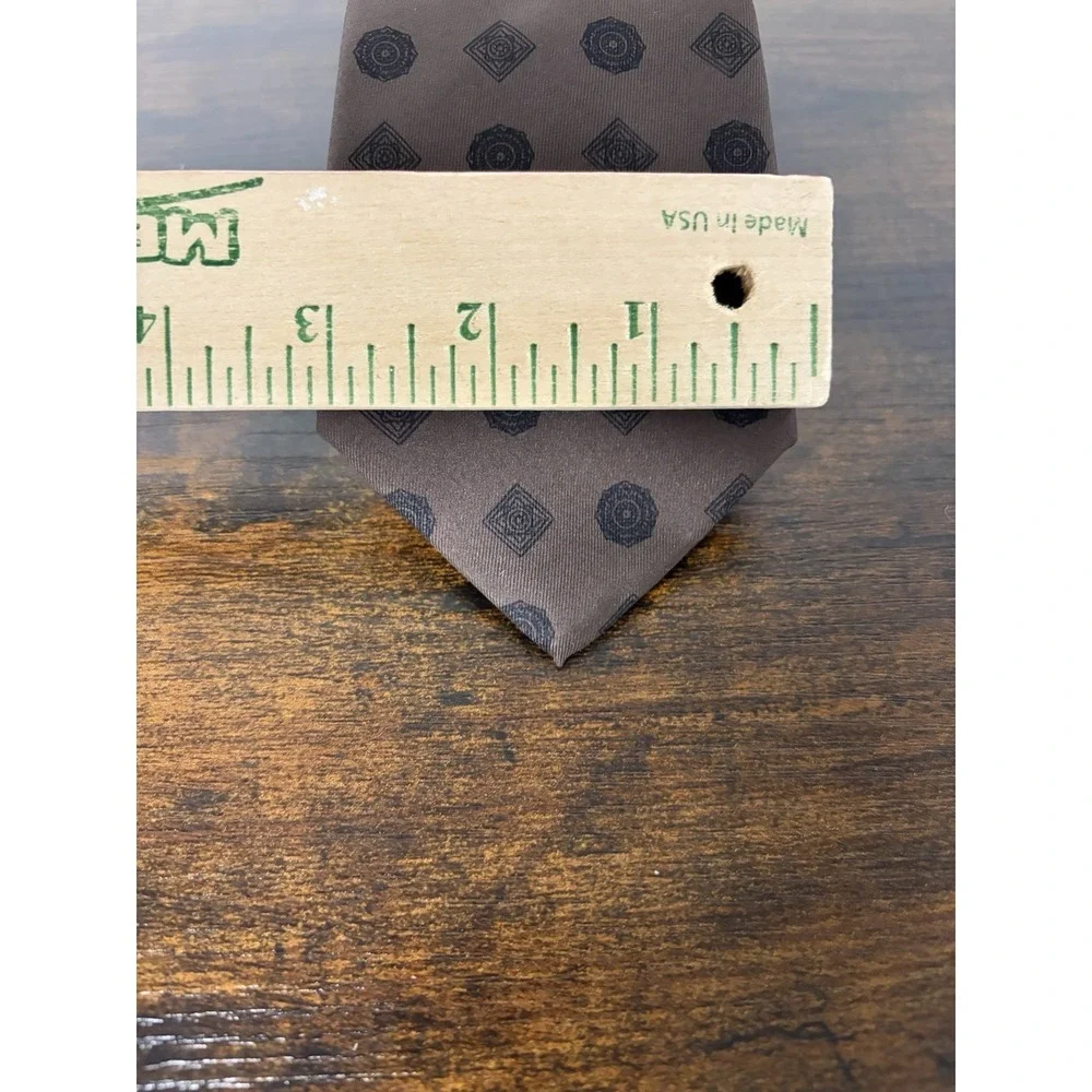 Vintage Marshall Field's Italian Silk Tie Brown Black Medallion Slim 3
